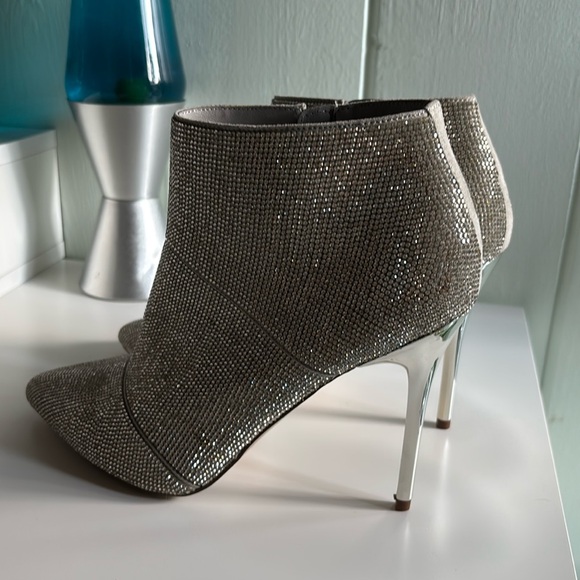 STEVE MADDEN Elysia Rhinestone Booties with Chrome Heel (Size 9) - Picture 3 of 13